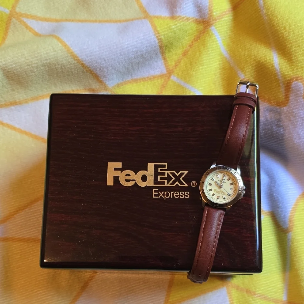 NIB- Montreux Vintage Elegant Brown Leather Strap Watch FedEx Branded